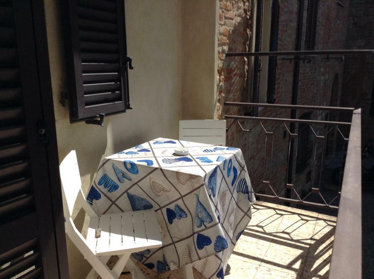 Montepulciano Stazione Luxury Apartment Piazza Grande מראה חיצוני תמונה